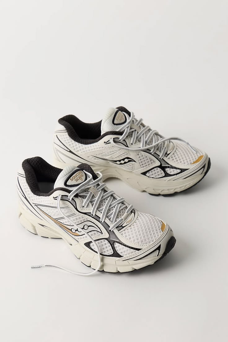 Saucony