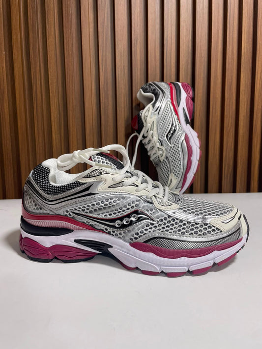 Saucony